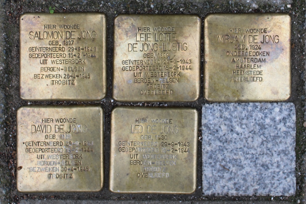 Stumbling Stones Zacharias Janssestraat 26 #1