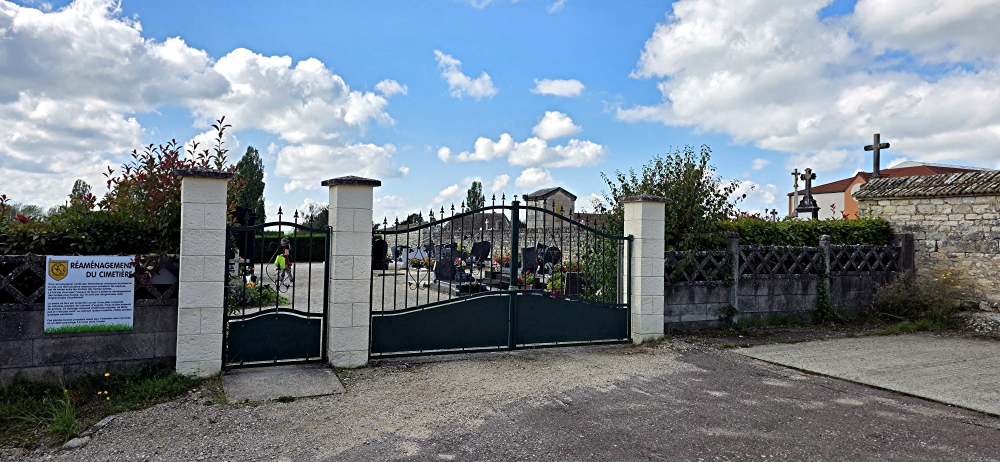 Commonwealth War Grave Ouroux-sur-Saone #7