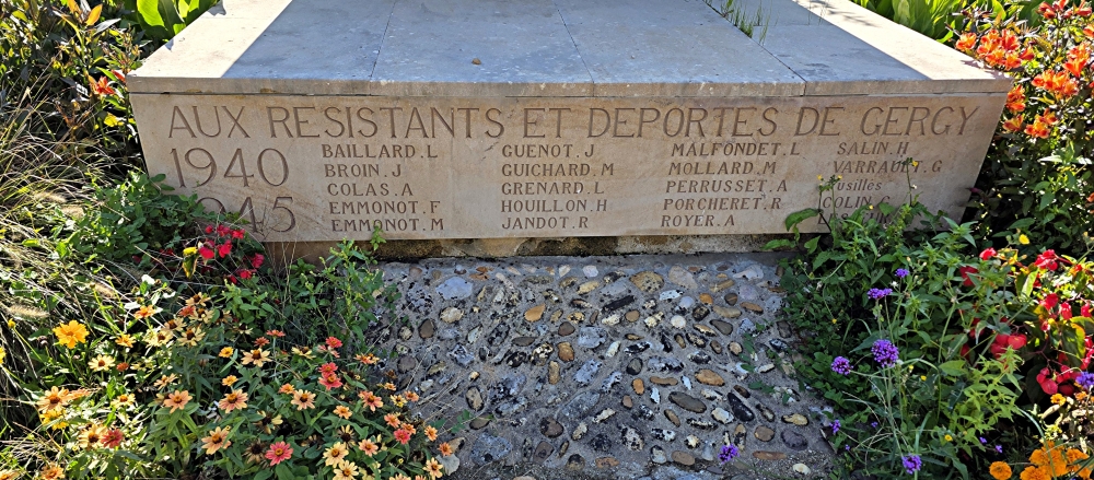 Monument Tweede Wereldoorlog Gergy #3
