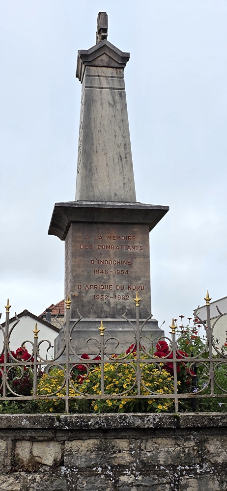 War Memorial Crissey #1