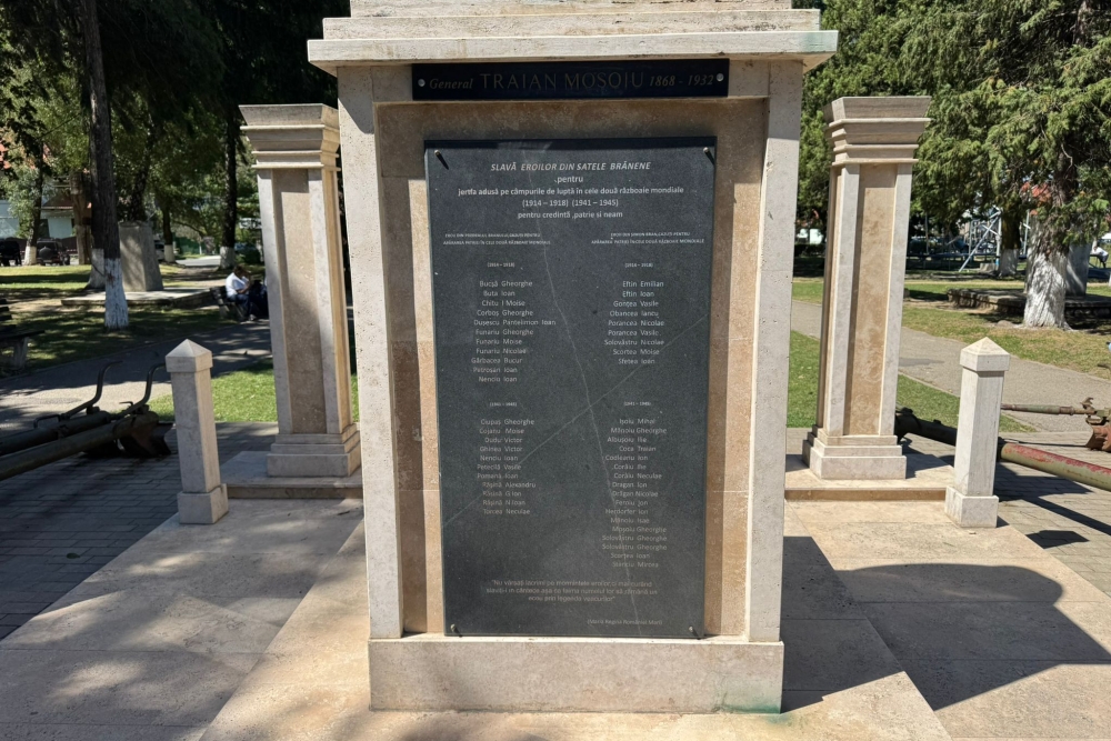 Generaal Traian Moșoiu monument #3