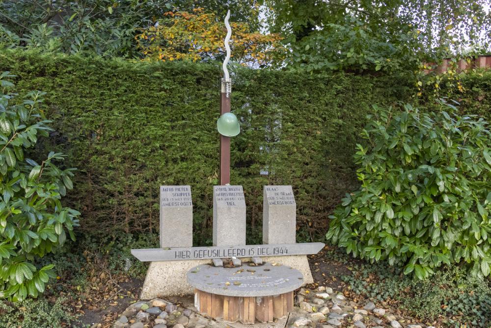 Memorial Executions 15 December 1944