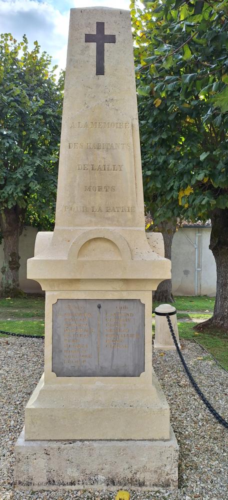 Oorlogsmonument Lailly-en-Val #2
