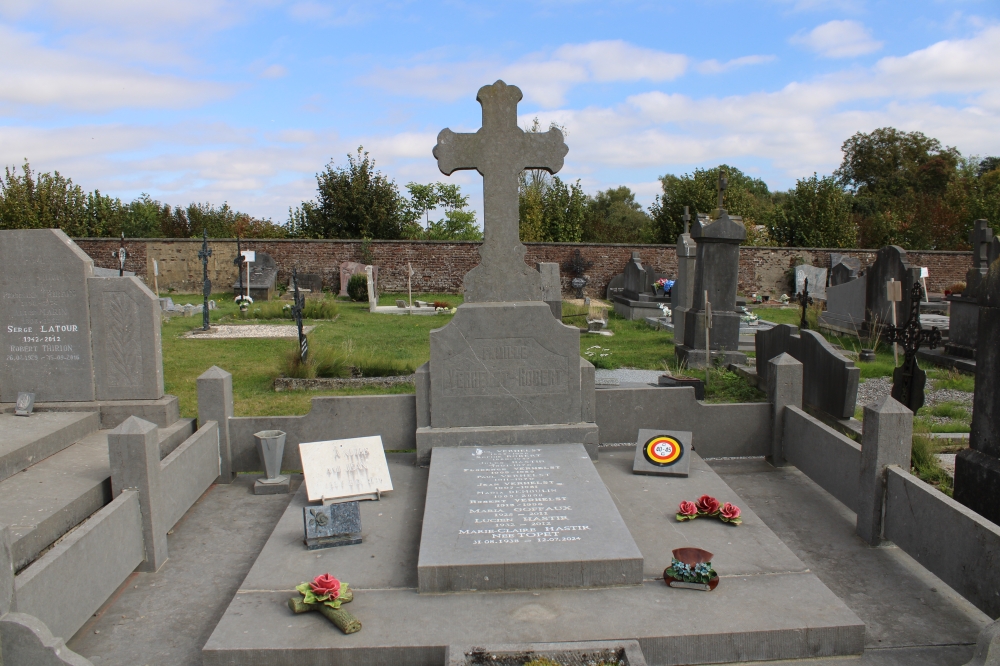 Belgian Graves Veterans Aische-en-Refail #4