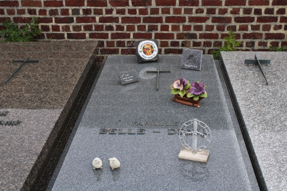 Belgische Graven Oudstrijders Dhuy Les Boiscailles