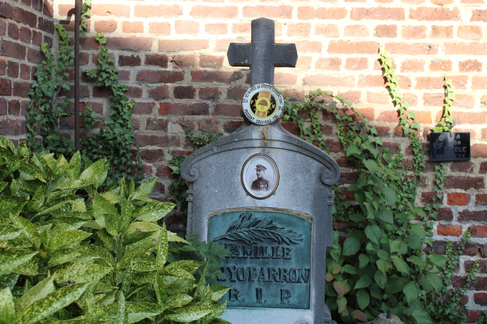 Belgische Graven Oudstrijders Taviers	