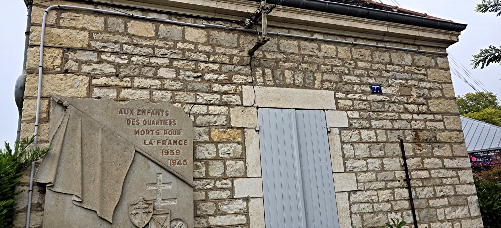 Memorial to the fallen Residents of Chalon-sur-Saône  #3
