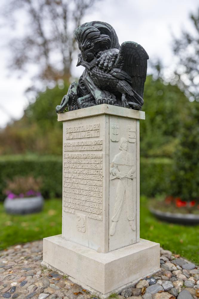 Egbert Snijder Monument Edam #3