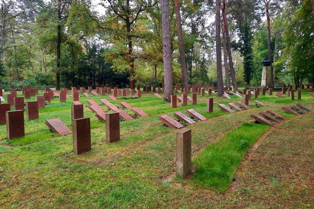 Sovjet Oorlogsgraven Cottbus #1