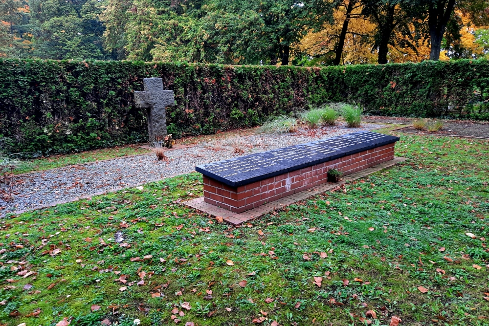 Mass Grave German Soldiers #3