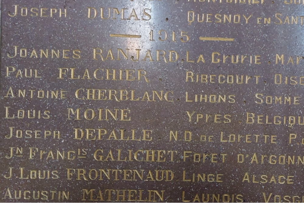 Oorlogsmonument in de Kerk Pouilly-lés-Feurs #4