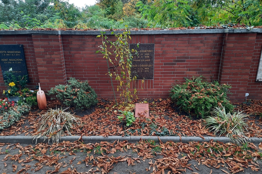 Grave Carl von Ossietzky #1