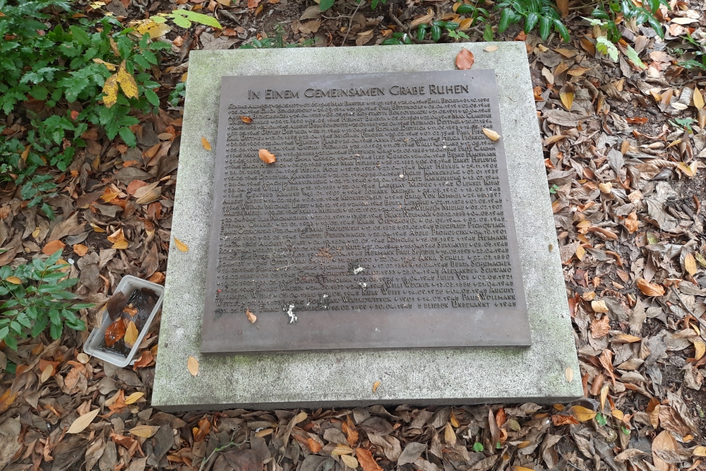 Mass Grave Bombing Victims Oskar Ziethen Hospital #2
