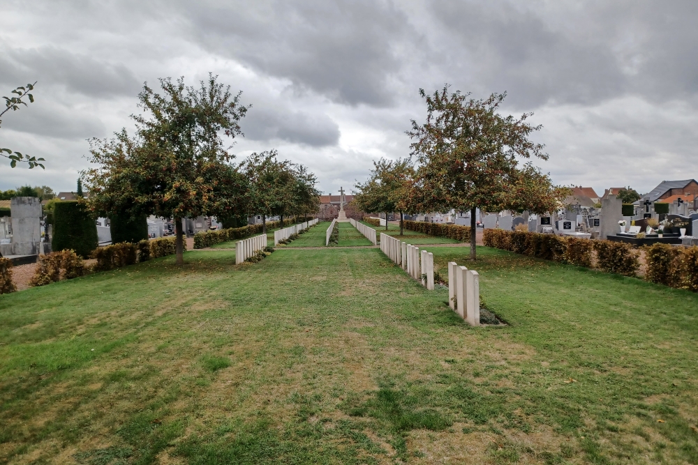 Commonwealth War Graves Noeux-les-Mines  #2