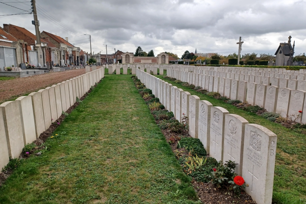 Commonwealth War Graves Nœux-les-Mines #5