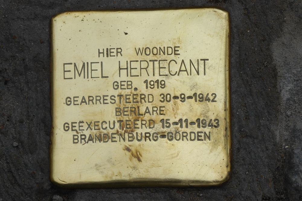 Stolpersteine Hoogstraat #1