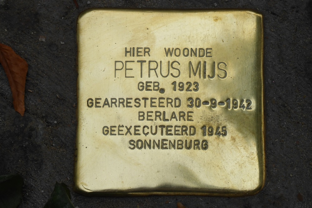 Stolpersteine Hoogstraat #4