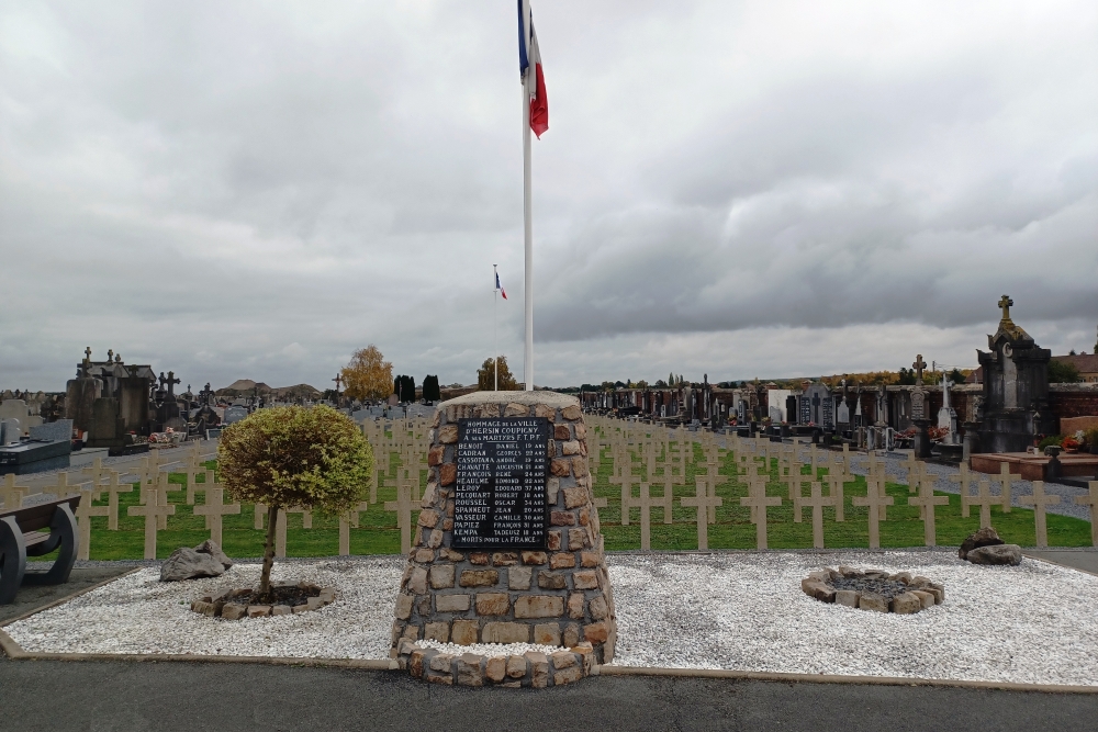 Monument to Members of the Resistance.