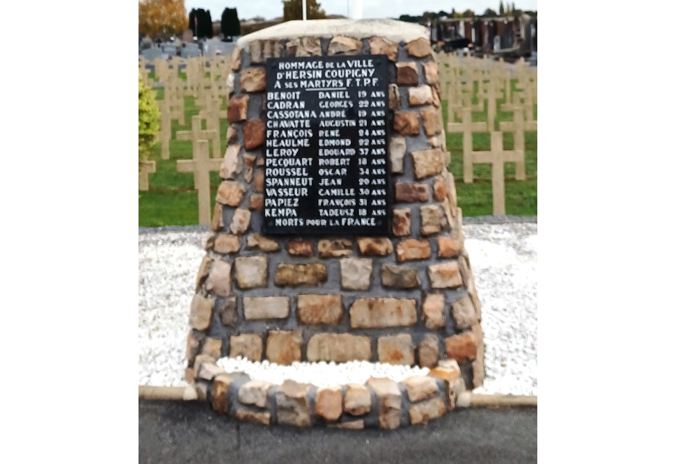 Monument to Members of the Resistance. #2