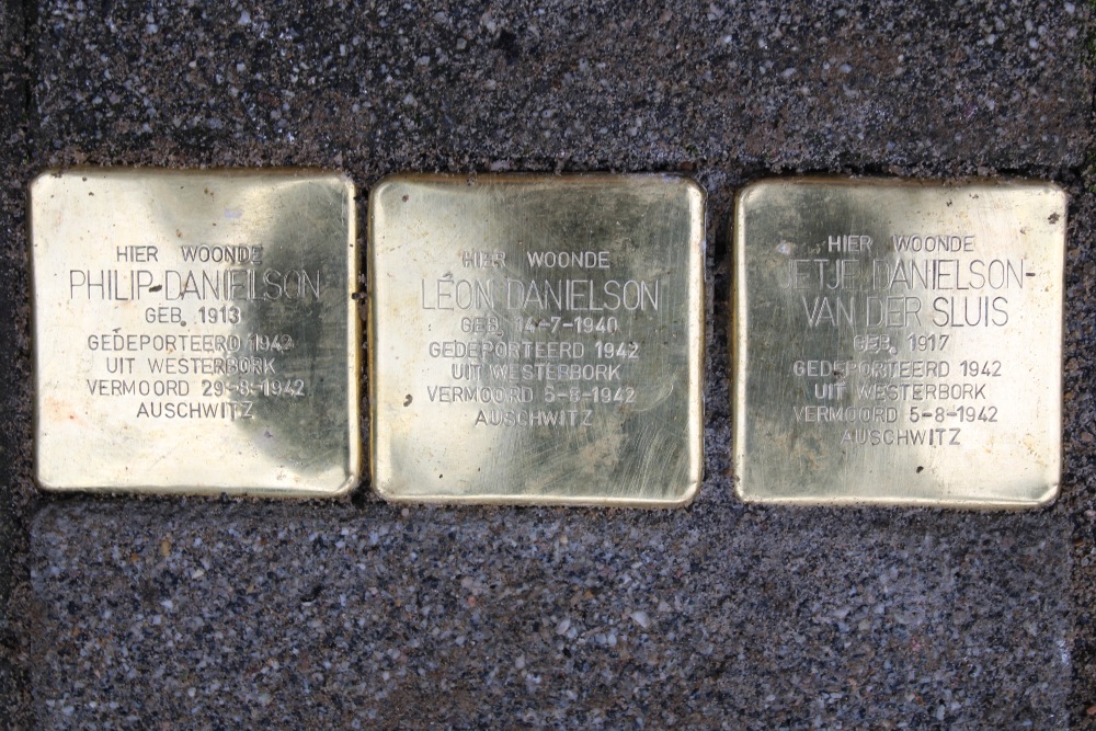 Stolpersteine Abraham Kuijperlaan 93a