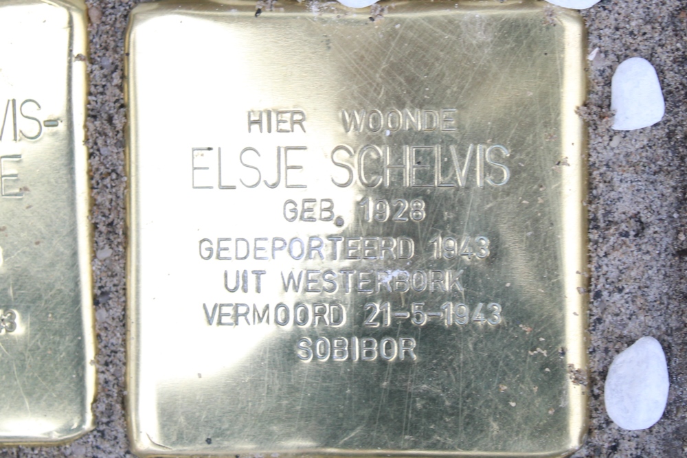 Stolpersteine Ooievaarstraat 58b #3