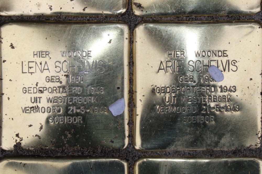 Stolpersteine Ooievaarstraat 58b #4