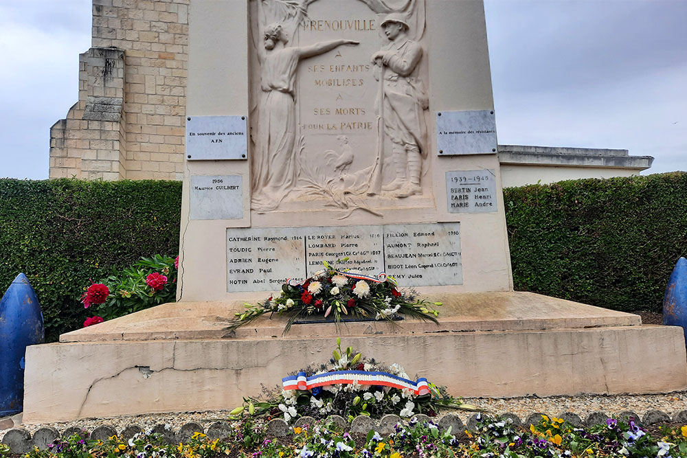 Oorlogsmonument Frénouville #2