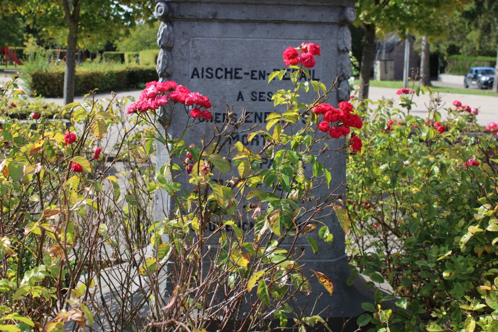 Oorlogsmonument Aische-en-Refail #2