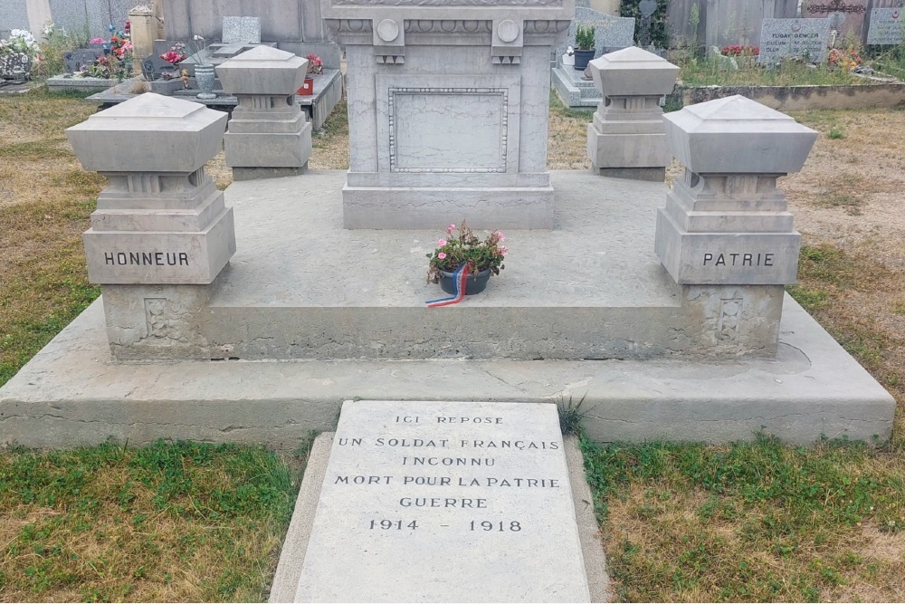 Oorlogsmonument Andrézieux-Bouthéon #4