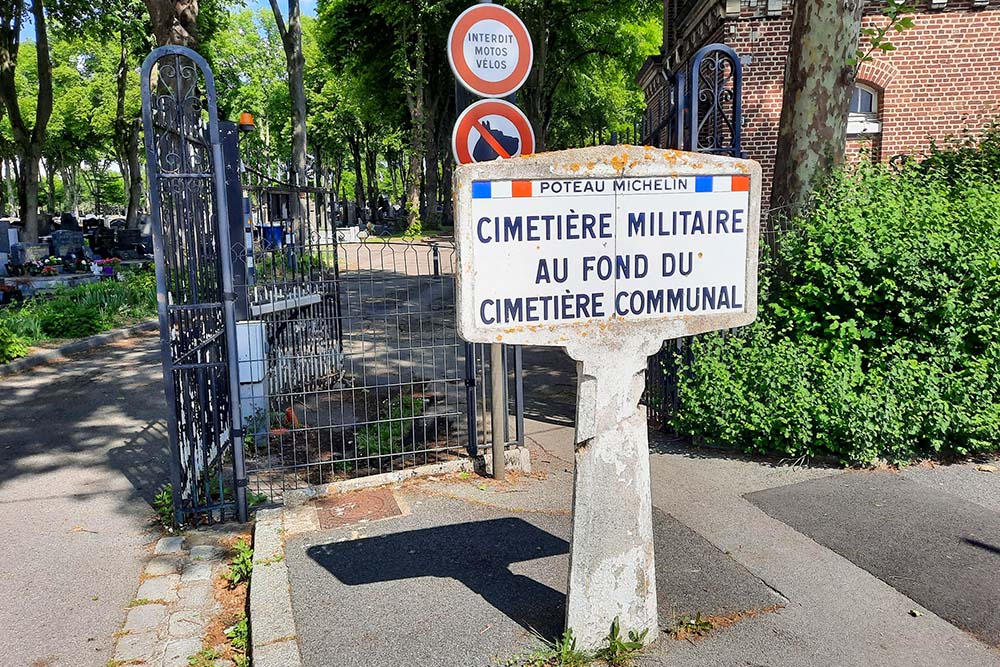French Military Cemetery Saint-Pierre #7