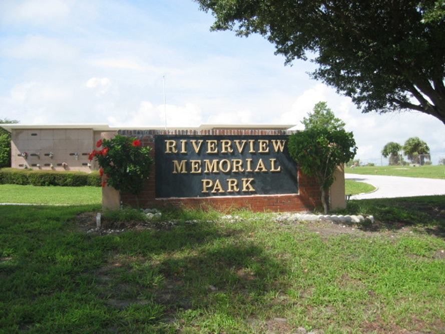 Riverview Memorial Park Begraafplaats #1