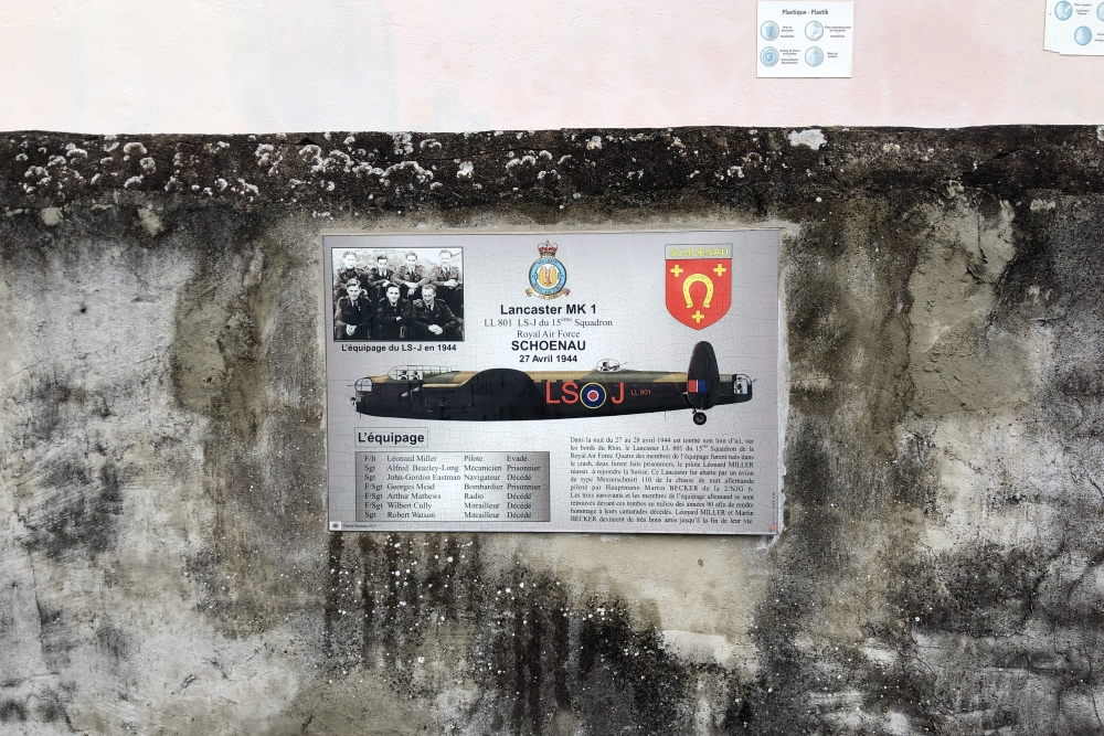 Commonwealth War Graves Schœnau Churchyard #1