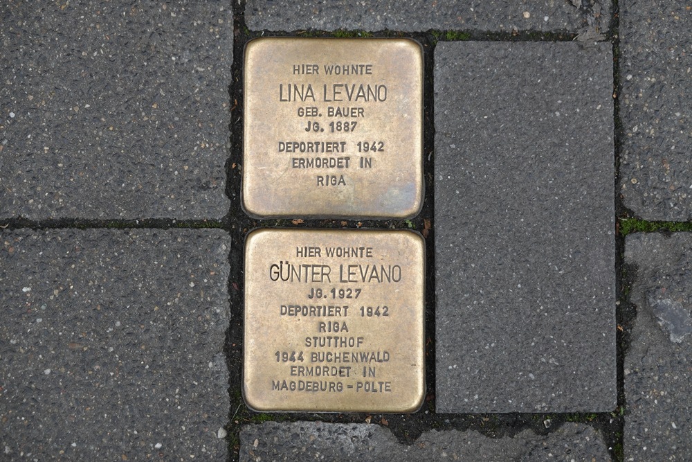 Stolpersteine Adalbertstraße 33 #1