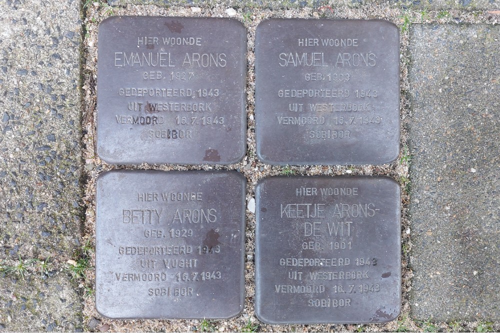 Stumbling Stones Burgemeester Meineszlaan 39a #1