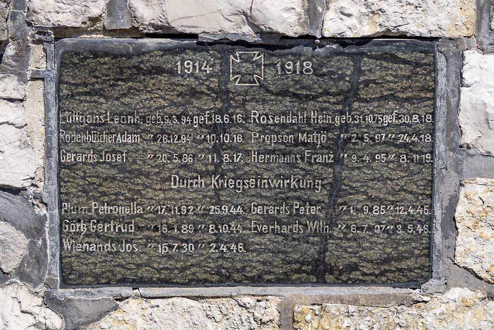 War Memorial Waurichen #3