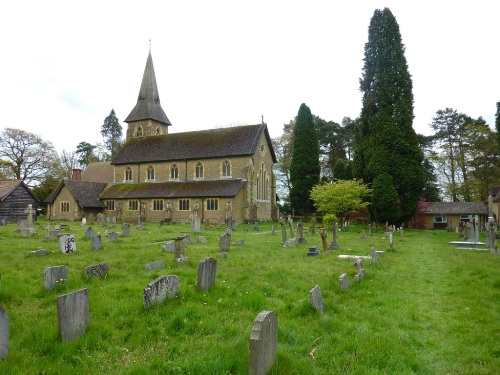 Commonwealth War Graves St. Luke Churchyard