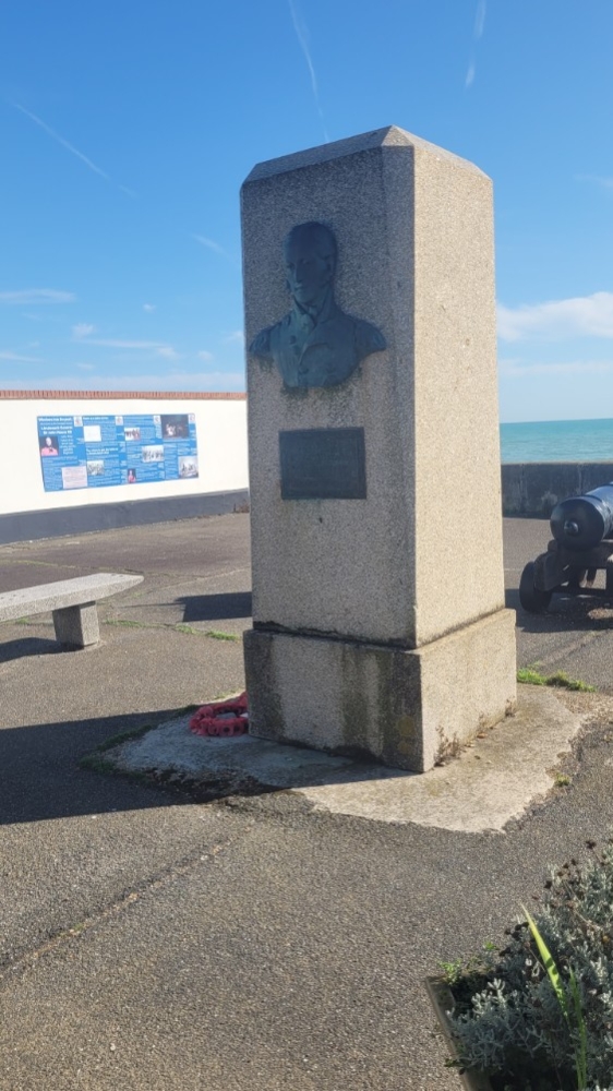 Gedenkteken Gen. Sir J. Moore, Sandgate #4