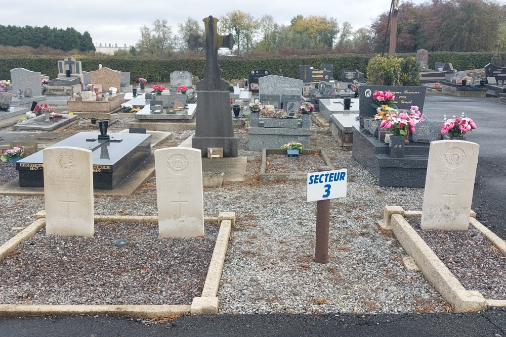 Commonwealth War Graves Neuf-Mesnil