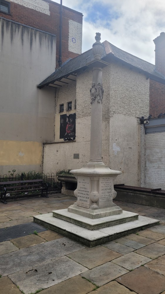 Oorlogsmonument Royal East Kent Yeomanry #2