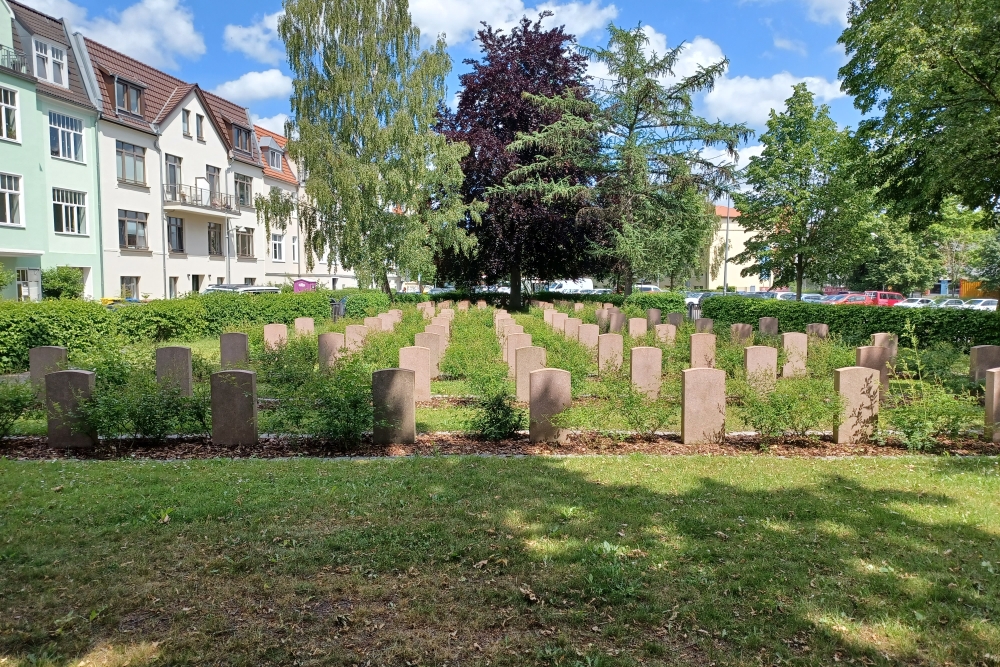 Sovjet Oorlogsbegraafplaats Rostock #2