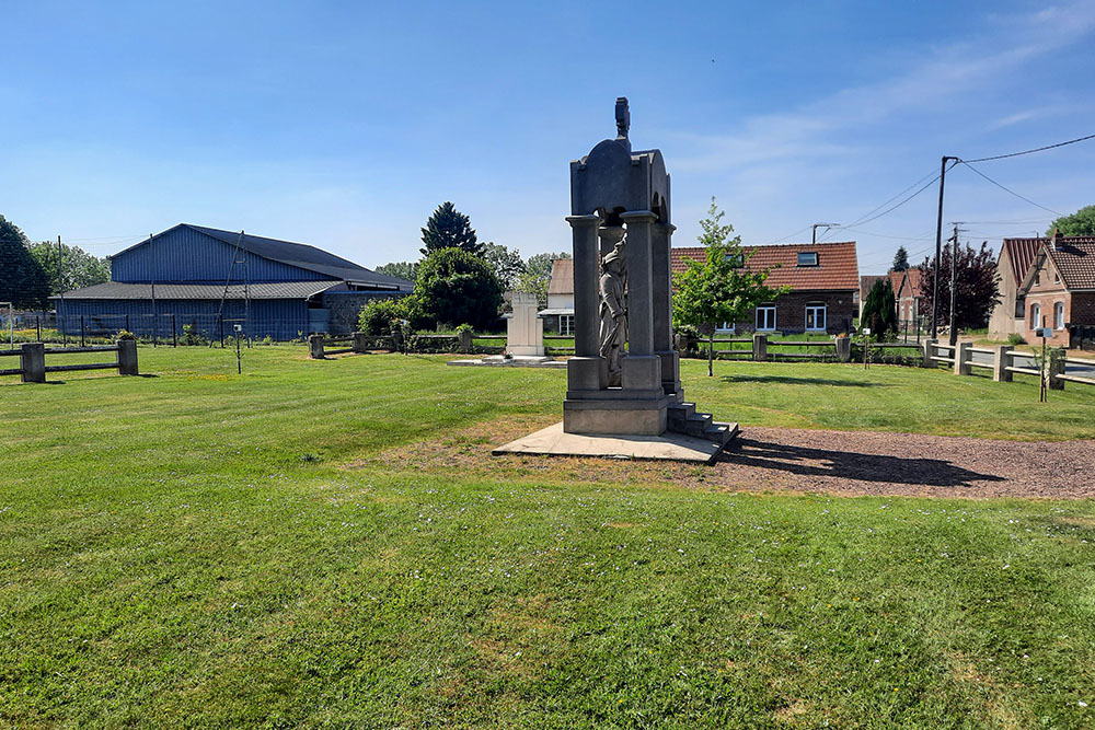 Memorials First World War Rocquigny #6