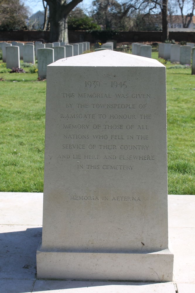 Commonwealth War Graves WW1 Plot  Ramsgate and St Lawrence Cemetery #3
