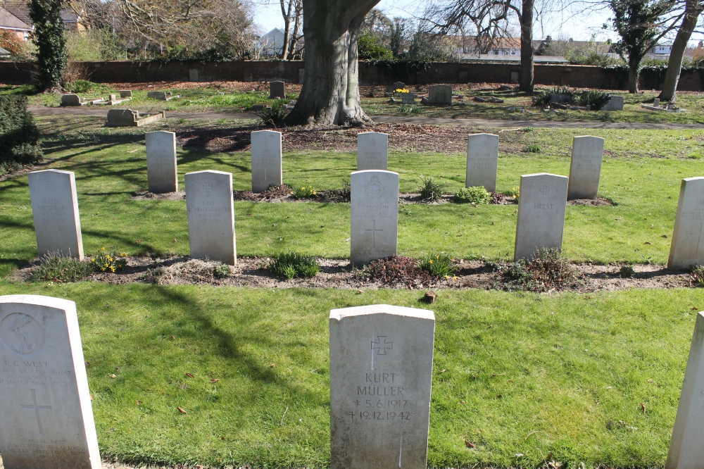 Commonwealth War Graves WW1 Plot  Ramsgate and St Lawrence Cemetery #6