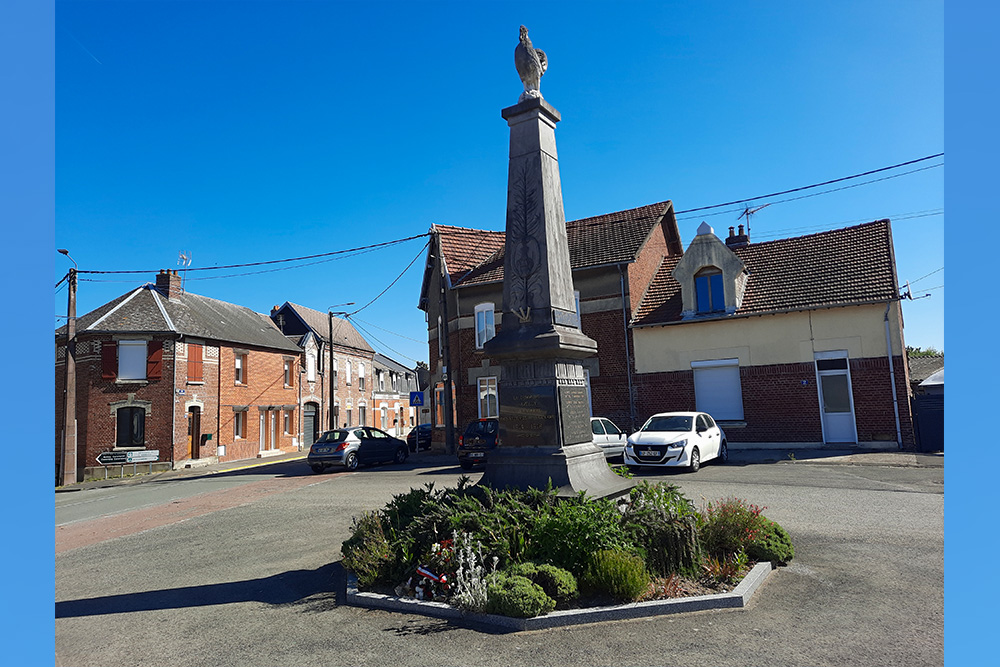 Oorlogsmonument Aveluy #2