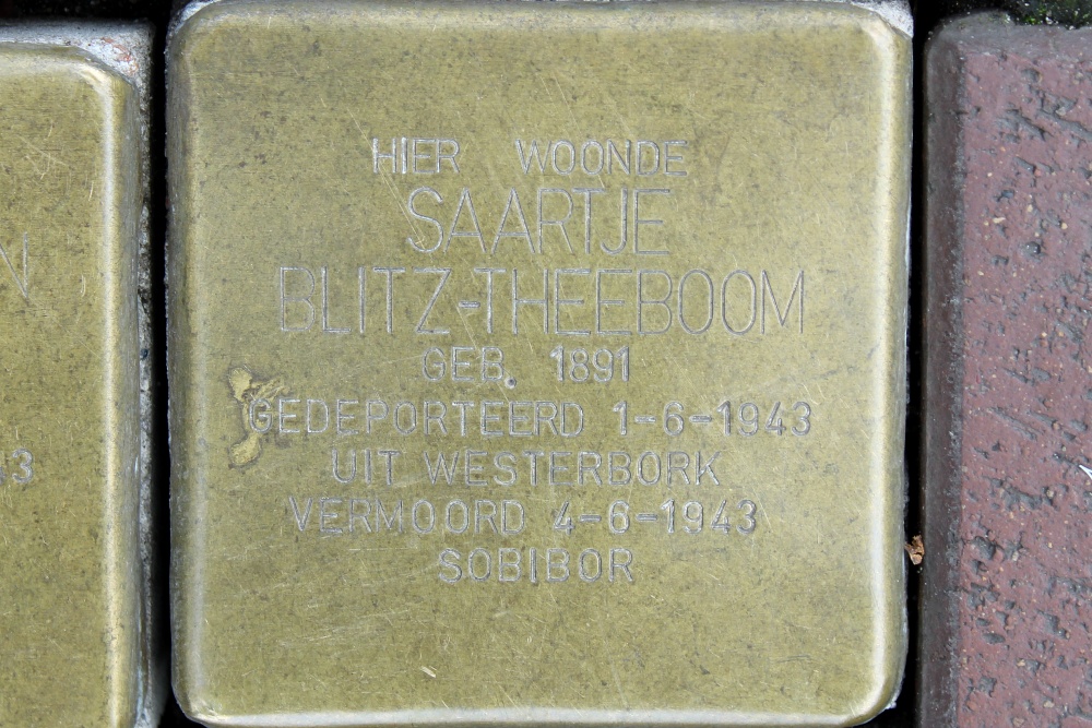 Stumbling Stones head of the of the Leeuwenstraat (former Achterom 42) #3