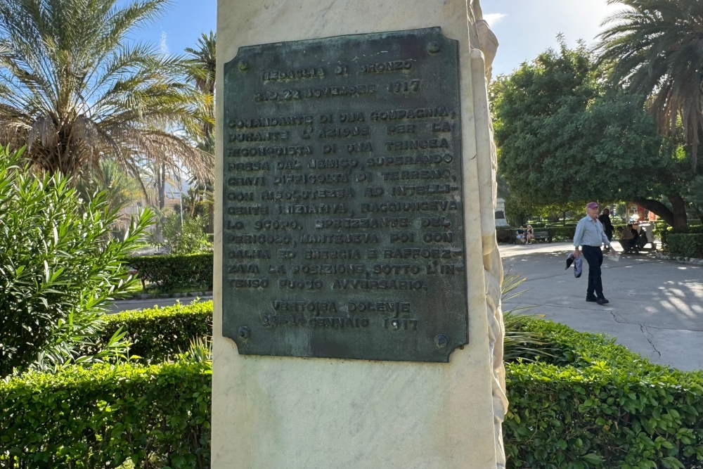 Buste Giuseppe Mancino, Villa Bonanno Park Palermo #5