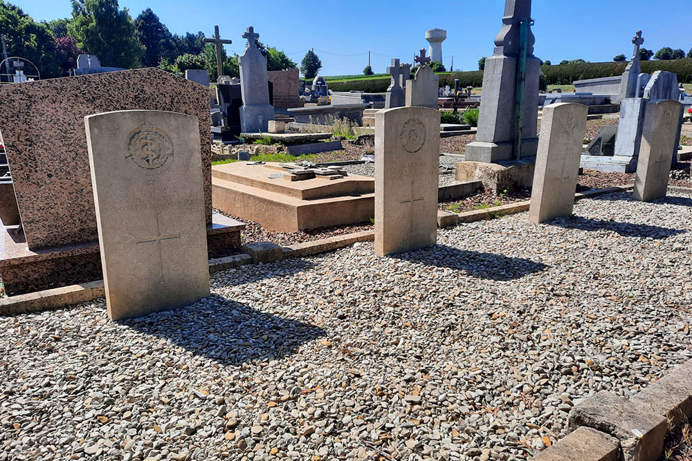 Oorlogsgraven van het Gemenebest Étricourt-Manancourt #2