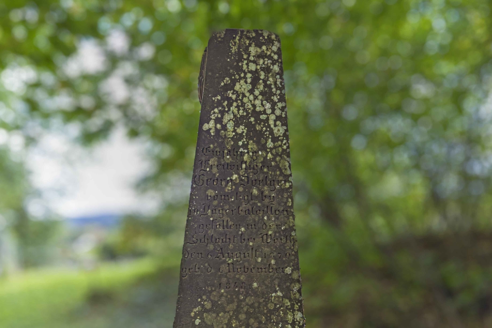 Massagraf van de luitenants Lorenz Engel, Maximilian Franz en soldaat Georg Doelger #6