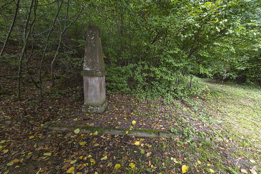Massagraf van de luitenants Lorenz Engel, Maximilian Franz en soldaat Georg Doelger #3