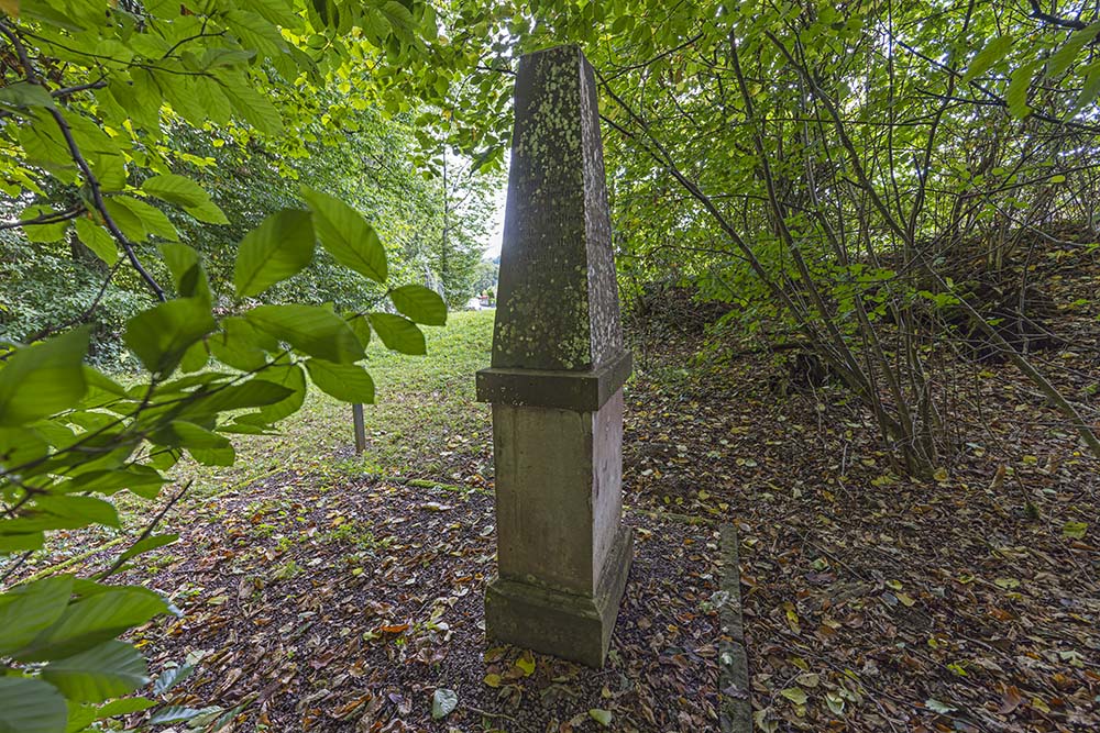 Massagraf van de luitenants Lorenz Engel, Maximilian Franz en soldaat Georg Doelger #7